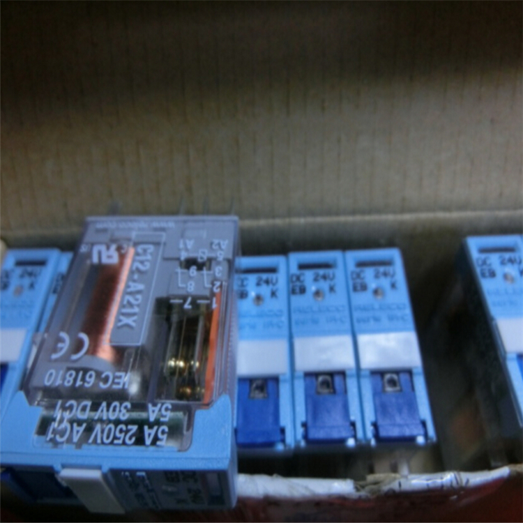 releco12.jpg